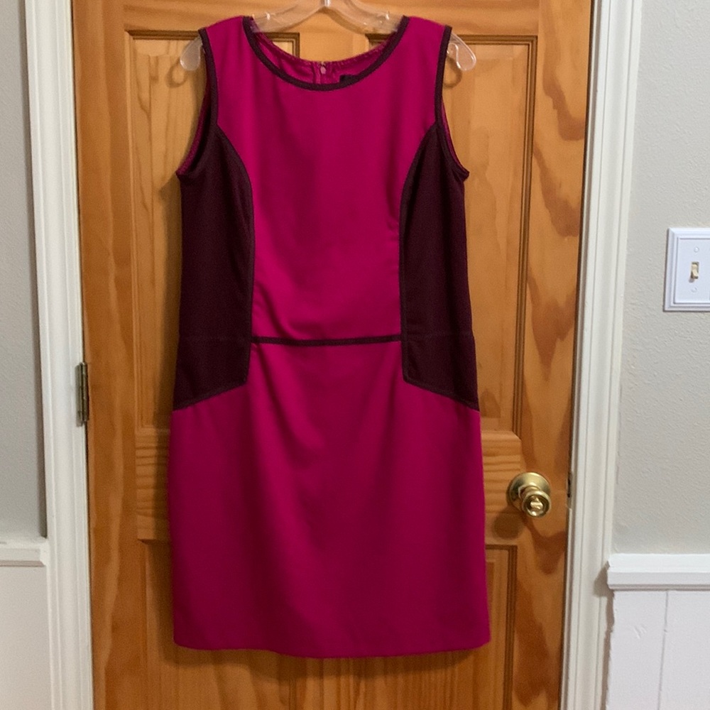 Mossimo sleeveless pink/ maroon dress. Size large.